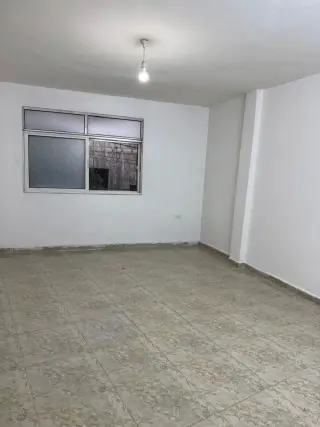 شقة للإيجار في Al ghweariyyeh