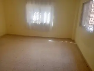 Apartment for rent in Al Souq
