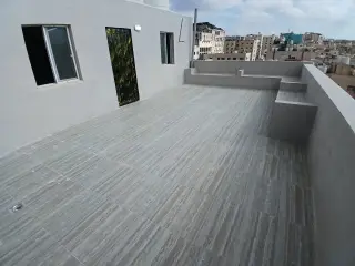 Apartment for rent in University Street – photo 8
