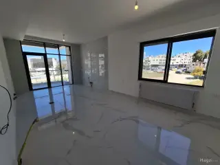 الصورة 6 من 9