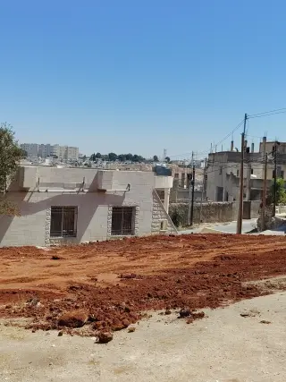 Land for sale in Aydoun