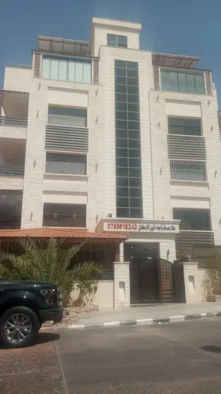 Apartment for sale in Al Sakaneyeh 5