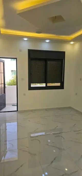 Apartment for sale in Al Sakaneyeh 10 – photo 4