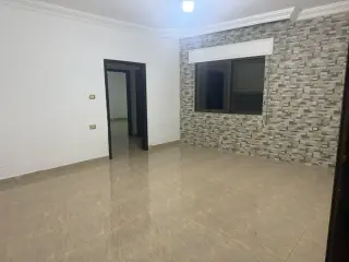 شقة للإيجار في أخرى – صورة 3