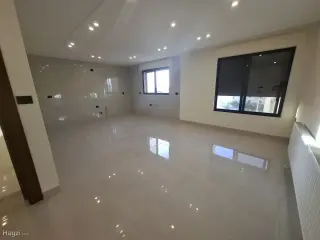 الصورة 2 من 10