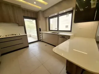 الصورة 6 من 12