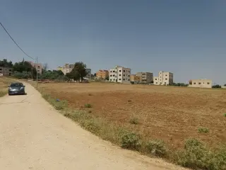 أرض للبيع في أخرى