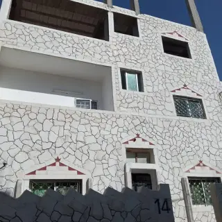 شقة للإيجار في أخرى – صورة 2