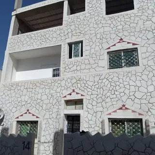 شقة للإيجار في أخرى – صورة 4