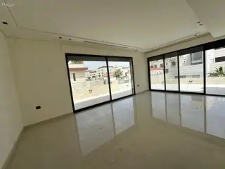 الصورة 2 من 11