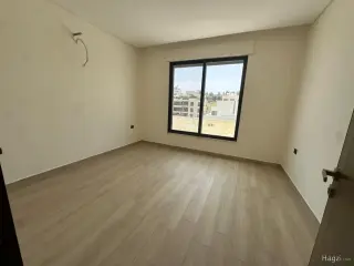 الصورة 4 من 11