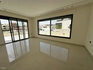 الصورة 1 من 11