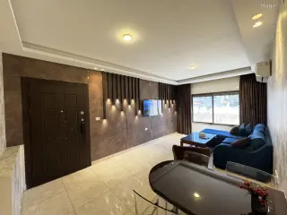 الصورة 1 من 12