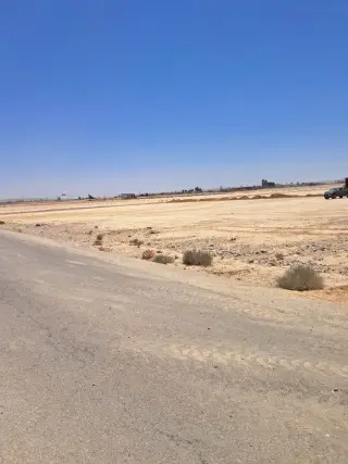 أرض للبيع في Al-Qatraneh – صورة 2