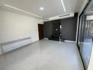 الصورة 4 من 12
