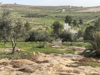 أرض للبيع في Bala'ama