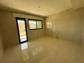الصورة 4 من 12