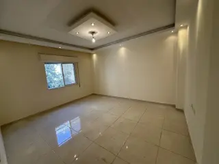 Apartment for sale in Jabal Al Hussain – photo 2
