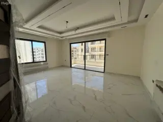 الصورة 2 من 12