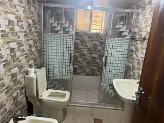 شقة للإيجار في جبل الحسين – صورة 17