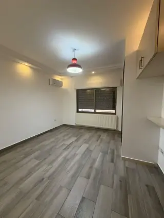Apartment for rent in Umm al Kundum – photo 4