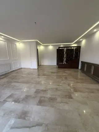 Apartment for rent in Umm al Kundum