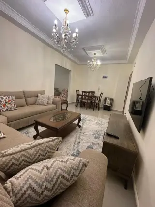 شقة للإيجار في ام زويتينة