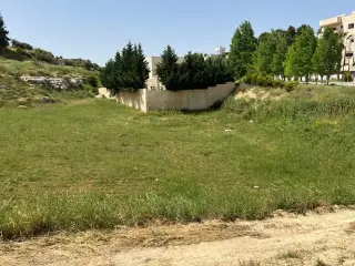 أرض للبيع في الحمر