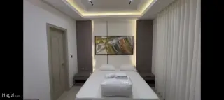 Photograph 12 of 12