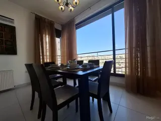 الصورة 4 من 12