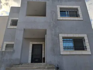 شقة للإيجار في Al Barha