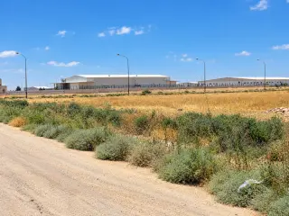 Land for sale in Al-Quneitirah