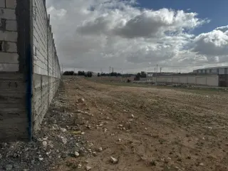 Land for rent in Al Mowaqar – photo 5