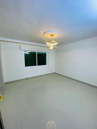 شقة للبيع في Al Lawazem Circle