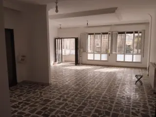 شقة للبيع في اللويبدة