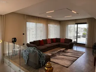 الصورة 1 من 12