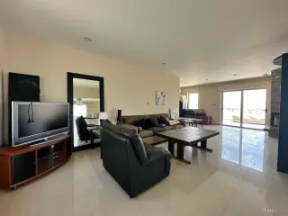 الصورة 4 من 12