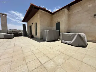 الصورة 2 من 12