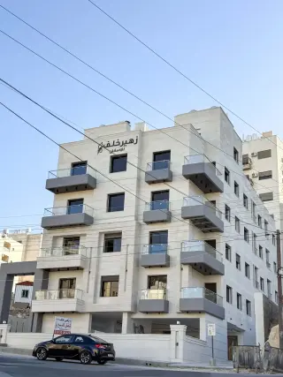 شقة للبيع في شارع الجامعة الاردنية