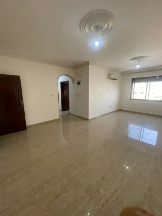 شقة للإيجار في الجندويل