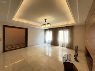 الصورة 10 من 12