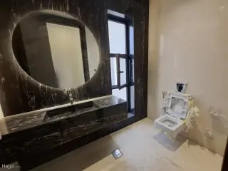 الصورة 3 من 12