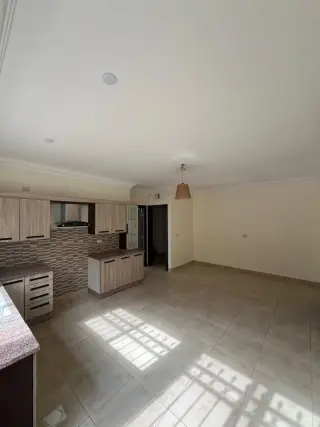 Apartment for rent in Gardens Street – photo 8