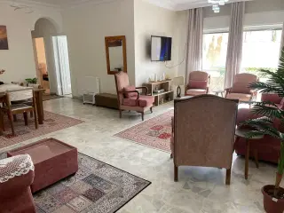 Apartment for rent in Gardens Street