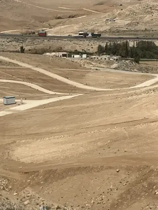 أرض للبيع في شارع المية