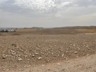أرض للبيع في الموقر