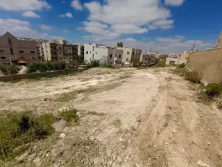 Land for sale in Al Bnayyat – photo 3
