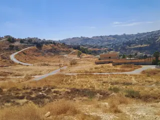 أرض للبيع في مرج الحمام