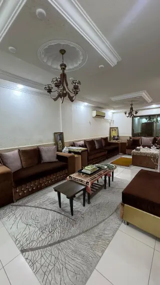 شقة للبيع في Al Hay Al Sharqy
