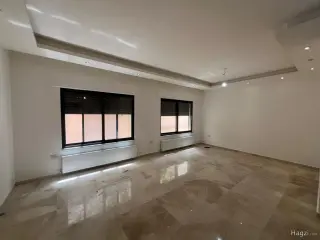 الصورة 4 من 12